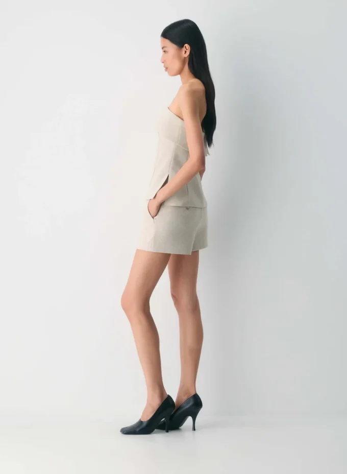 Agency Mini Short – (Re)ssential