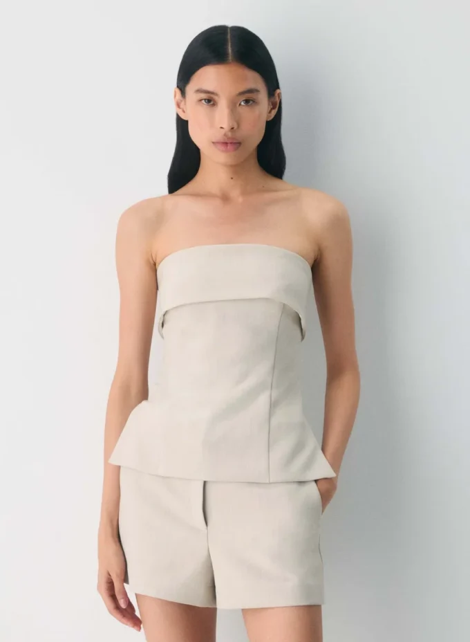 Agency Mini Short – (Re)ssential