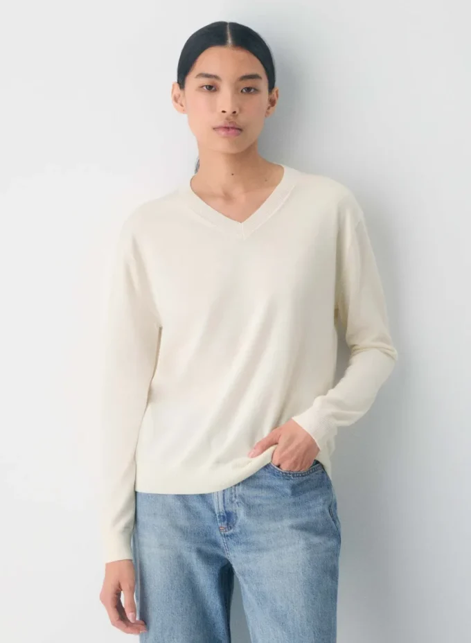 Bare Merino Wool V-neck Sweater