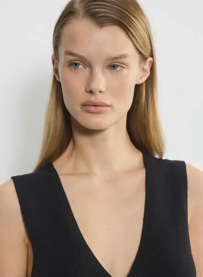 Basque Hip Sweater Vest