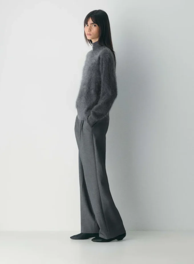 Brushed Cashmere Relaxed Turtleneck