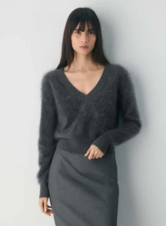 Brushed Cashmere Shrunken V-neck Sweater