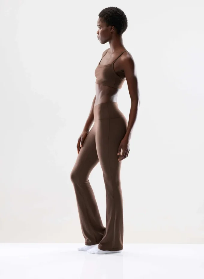 BUTTER Cheeky Hi-Rise Flare 32″ Legging BUTTER Cheeky Hi-Rise Flare 32″ Legging