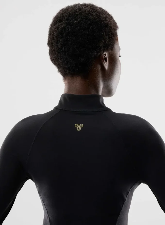 BUTTER Distance Waist Zip Up