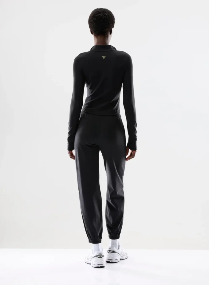 BUTTER Distance Waist Zip Up