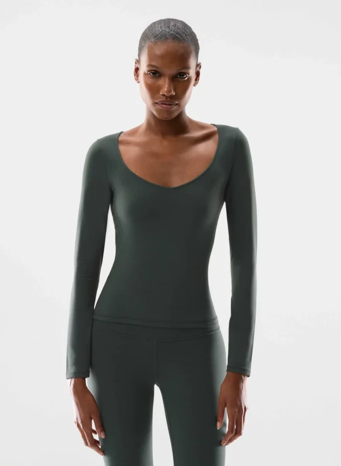 BUTTER Essential V-Neck Longsleeve BUTTER Essential V-Neck Longsleeve