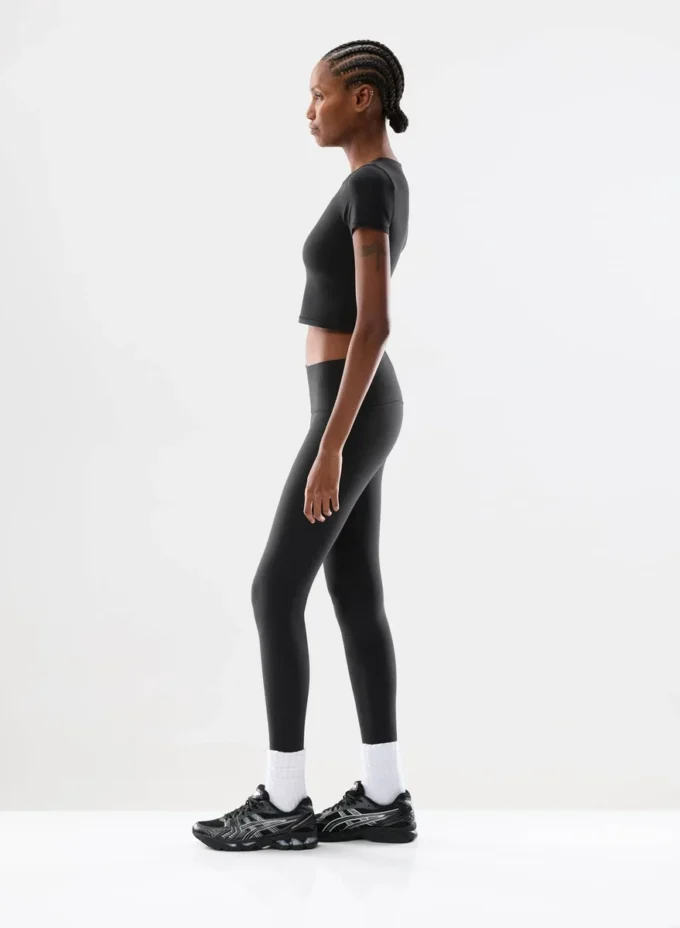 BUTTER Essential Waist T-Shirt BUTTER Essential Waist T-Shirt