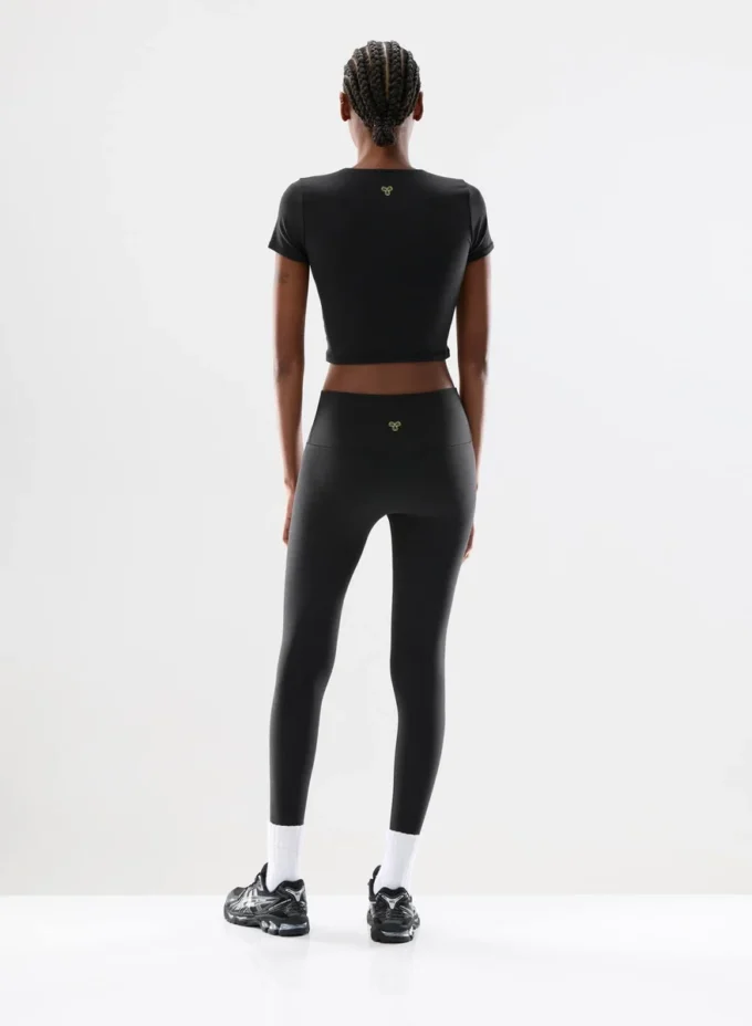 BUTTER Essential Waist T-Shirt BUTTER Essential Waist T-Shirt