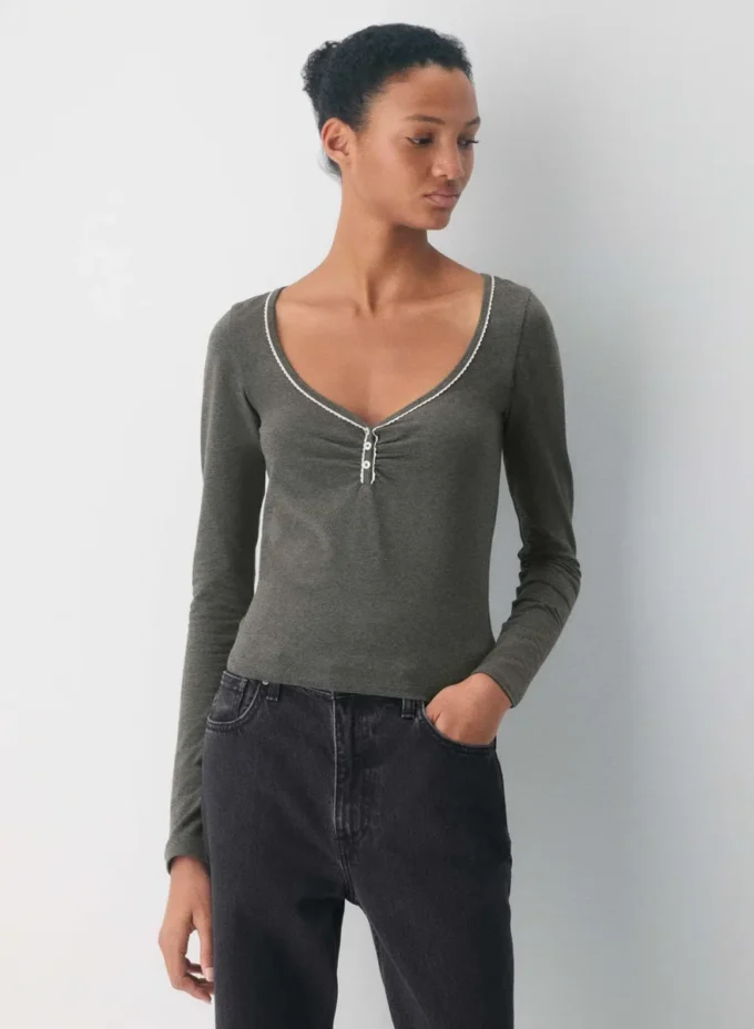 Chill Lovely Longsleeve