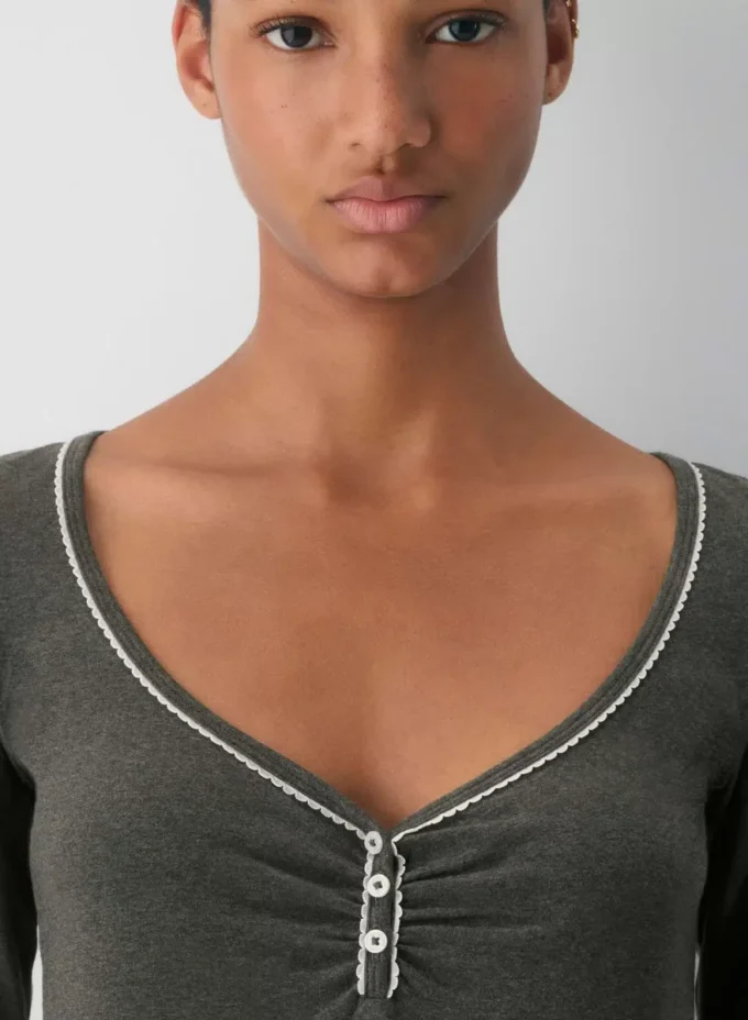 Chill Lovely Longsleeve