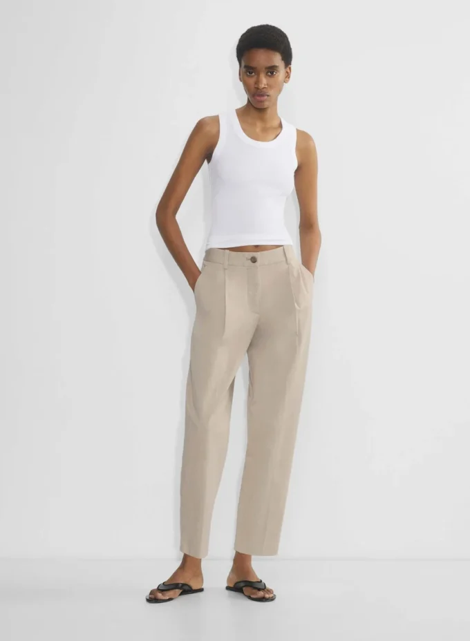 Chino Mid-rise Carrot Pant