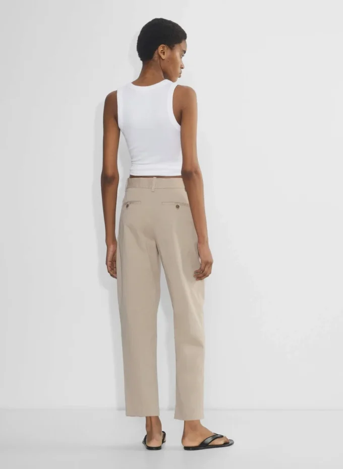 Chino Mid-rise Carrot Pant