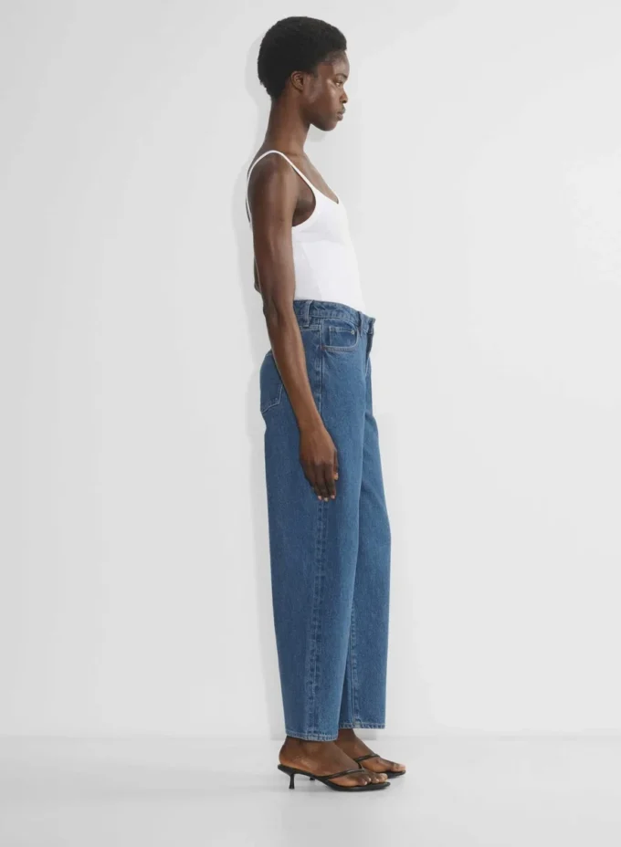 Denim Forum Kai Curve-fit Relaxed Mid-rise Barrel Jean