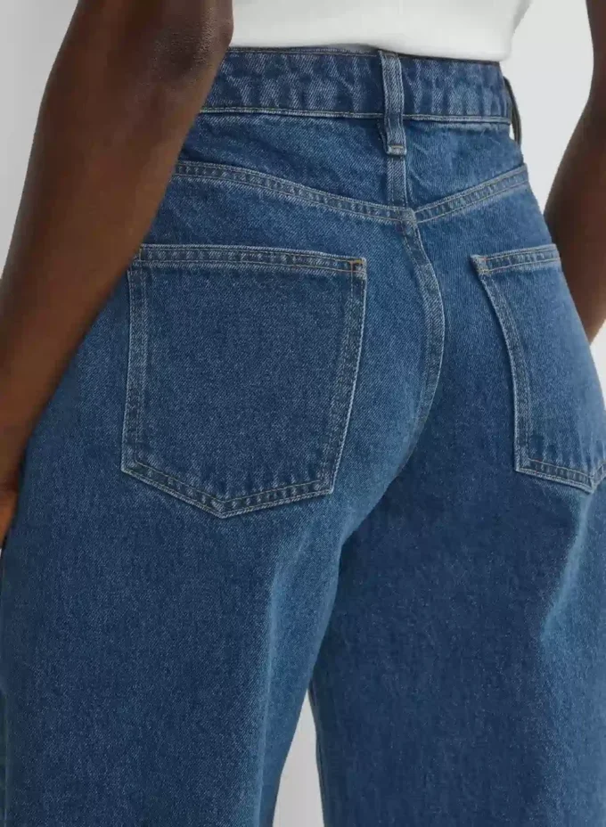 Denim Forum Kai Curve-fit Relaxed Mid-rise Barrel Jean