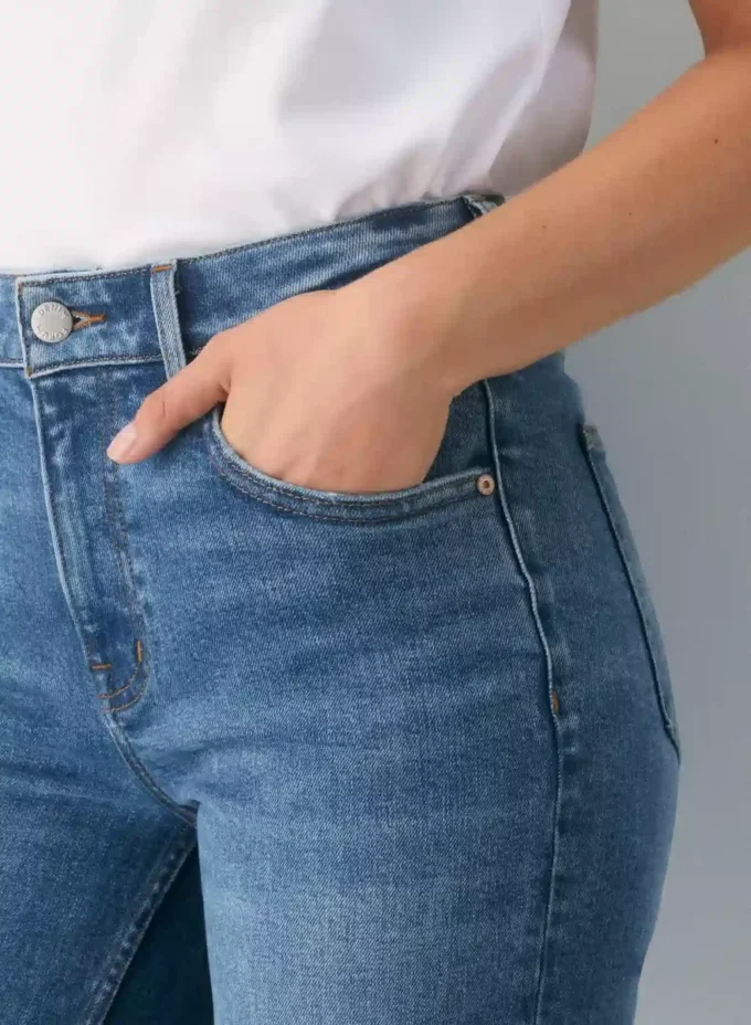 Denim Forum The ’90s Curve-fit Hi-rise Boot Jean