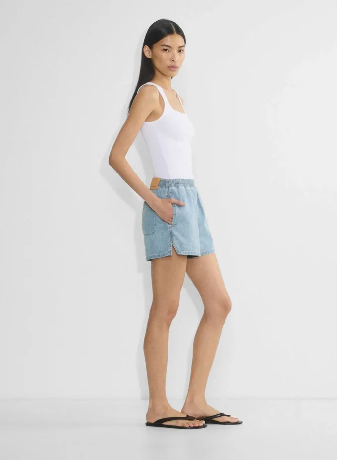 Denim Forum The ’90s So-soft Lo-rise Denim Short Denim Forum The ’90s So-soft Lo-rise Denim Short