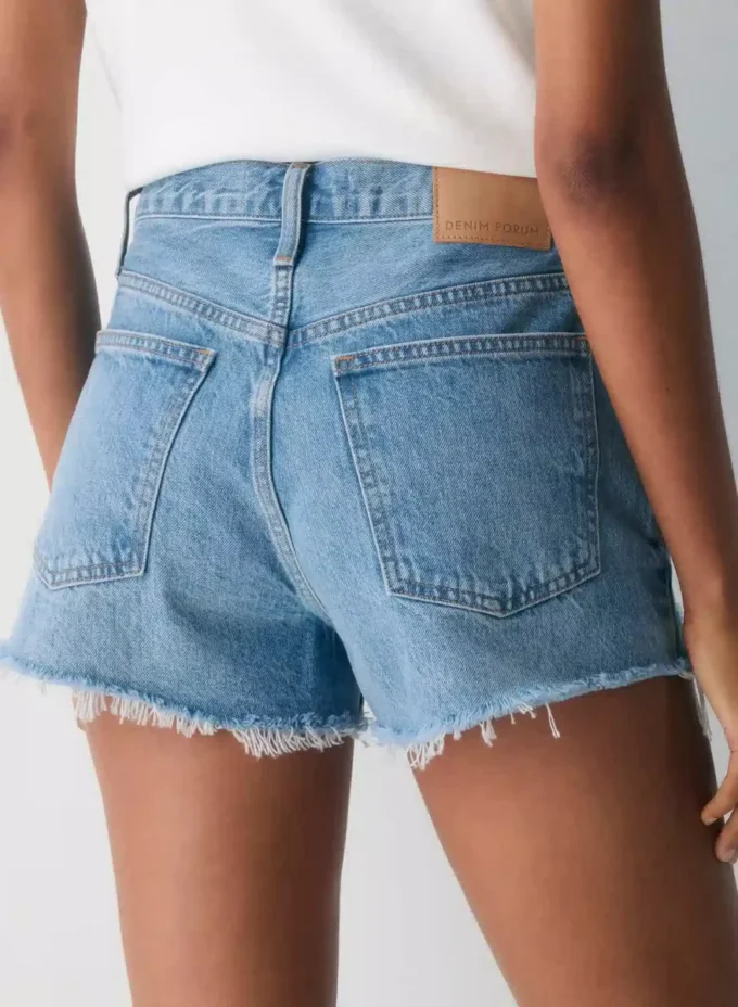 Denim Forum The ’90s Vintage Cut-off Denim Short Denim Forum The ’90s Vintage Cut-off Denim Short