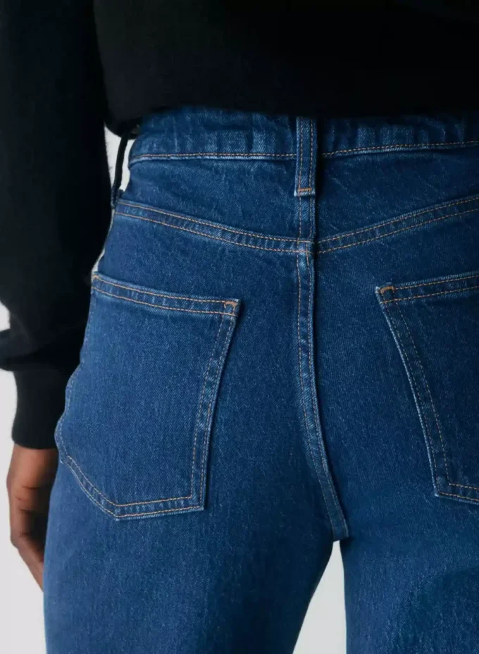 Denim Forum Uma Curve-fit Hi-rise Straight Jean Denim Forum Uma Curve-fit Hi-rise Straight Jean