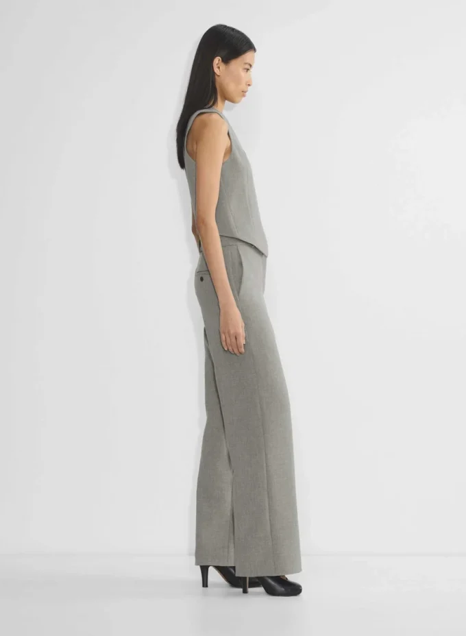 Deniro Vest – (Re)ssential