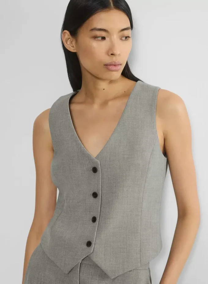 Deniro Vest – (Re)ssential