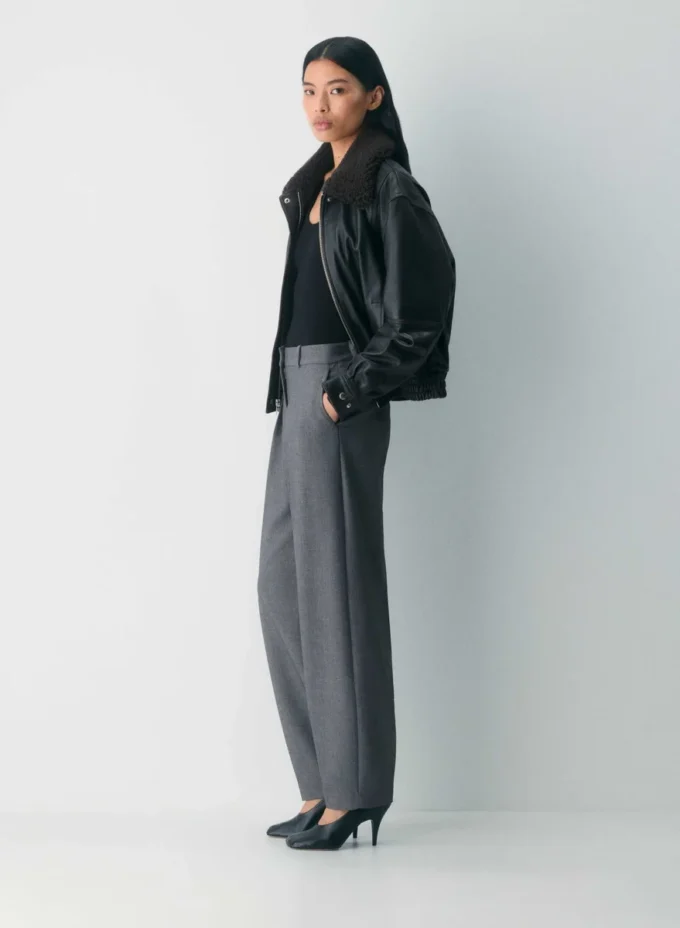 Dial Pant – (Re)ssential