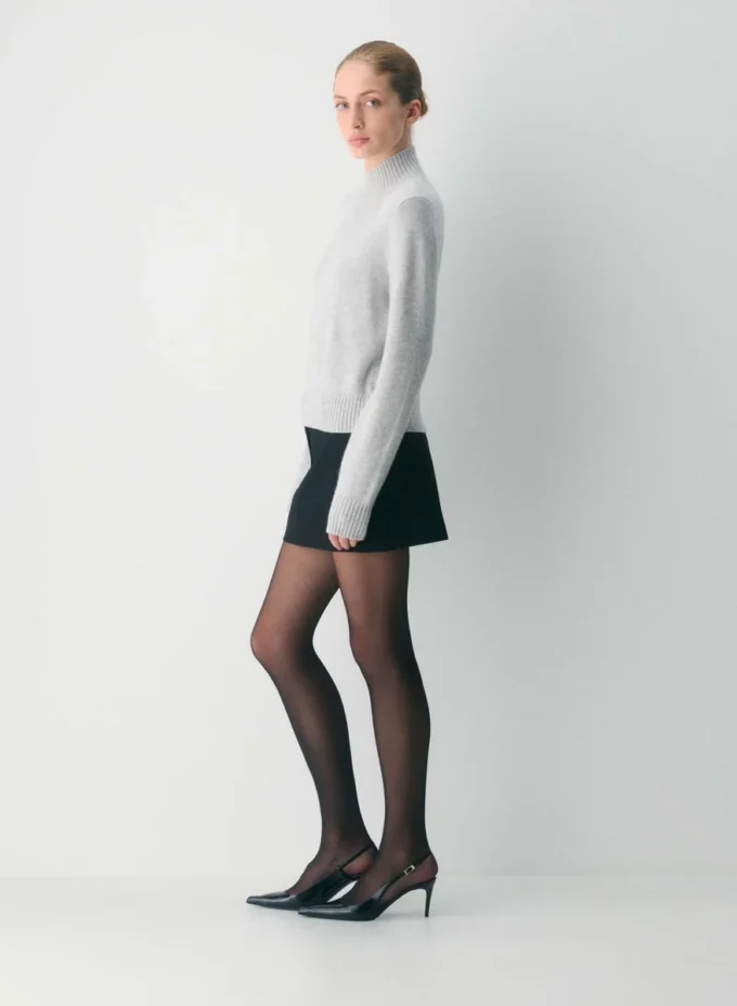 Essential Cashmere Mockneck