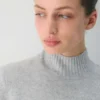 Essential Cashmere Mockneck