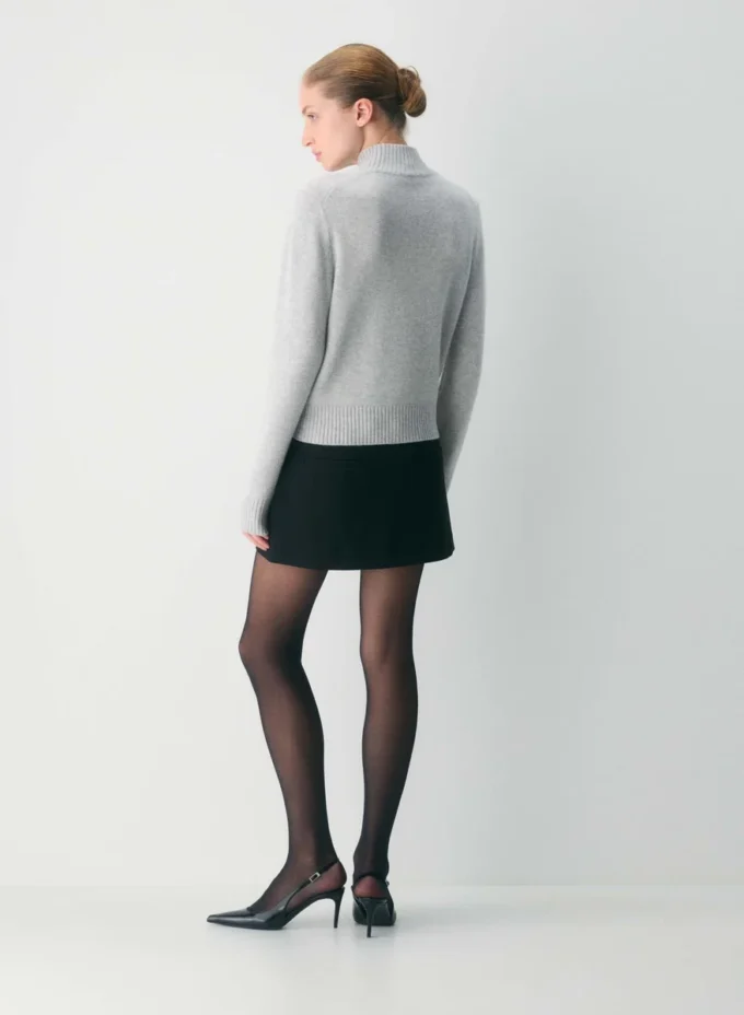 Essential Cashmere Mockneck