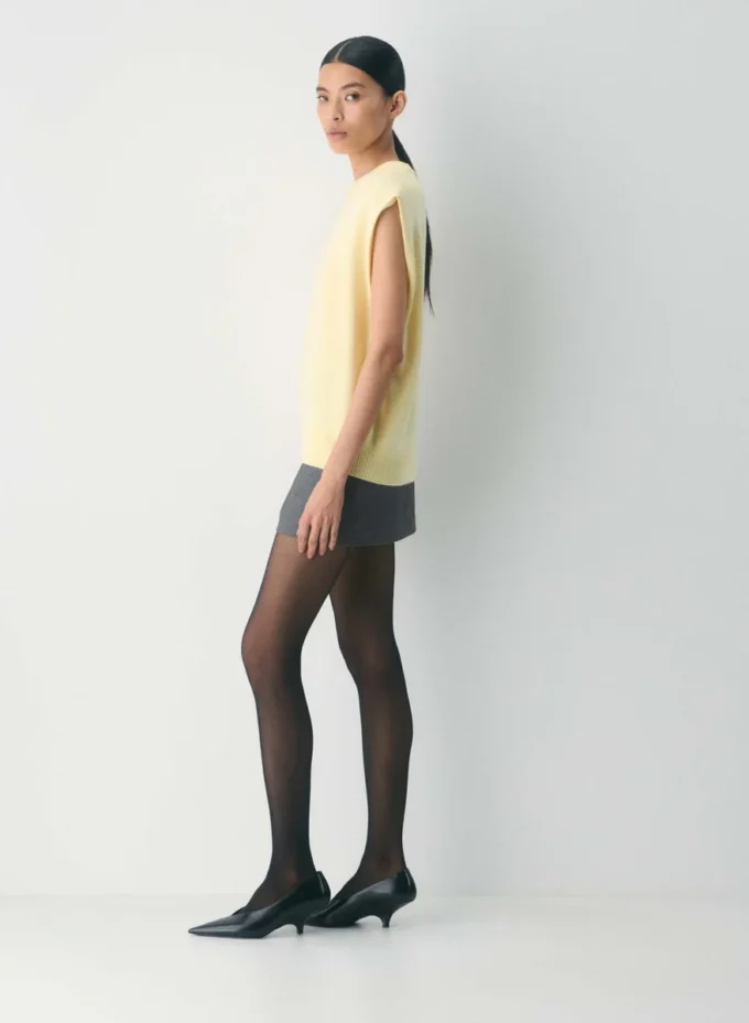 Essential Cashmere Relaxed Crew Vest Essential Cashmere Relaxed Crew Vest