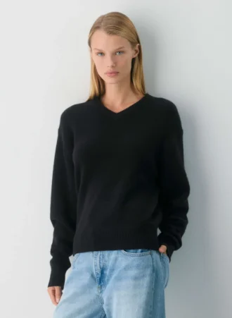 Essential Cashmere Relaxed V-neck Sweater