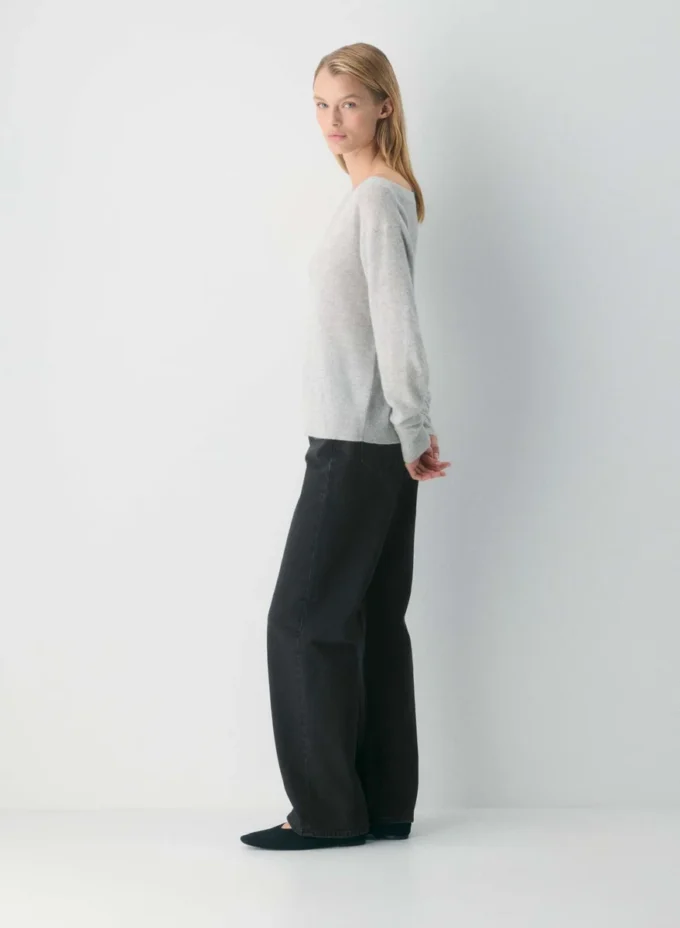 Feather Cashmere Relaxed Boatneck Sweater Feather Cashmere Relaxed Boatneck Sweater