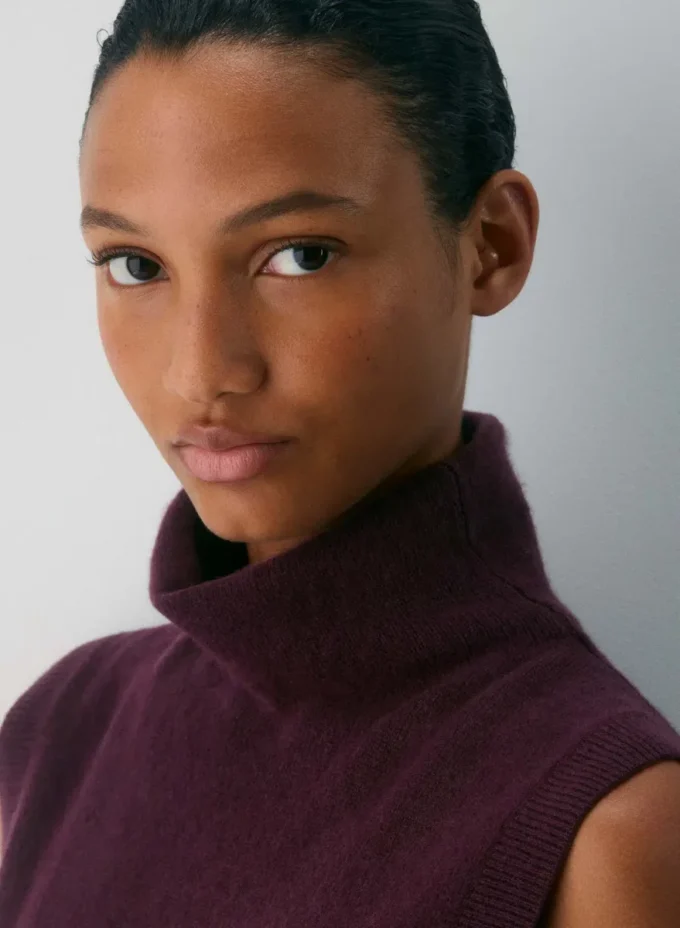 Feather Cashmere Relaxed Turtleneck Tank