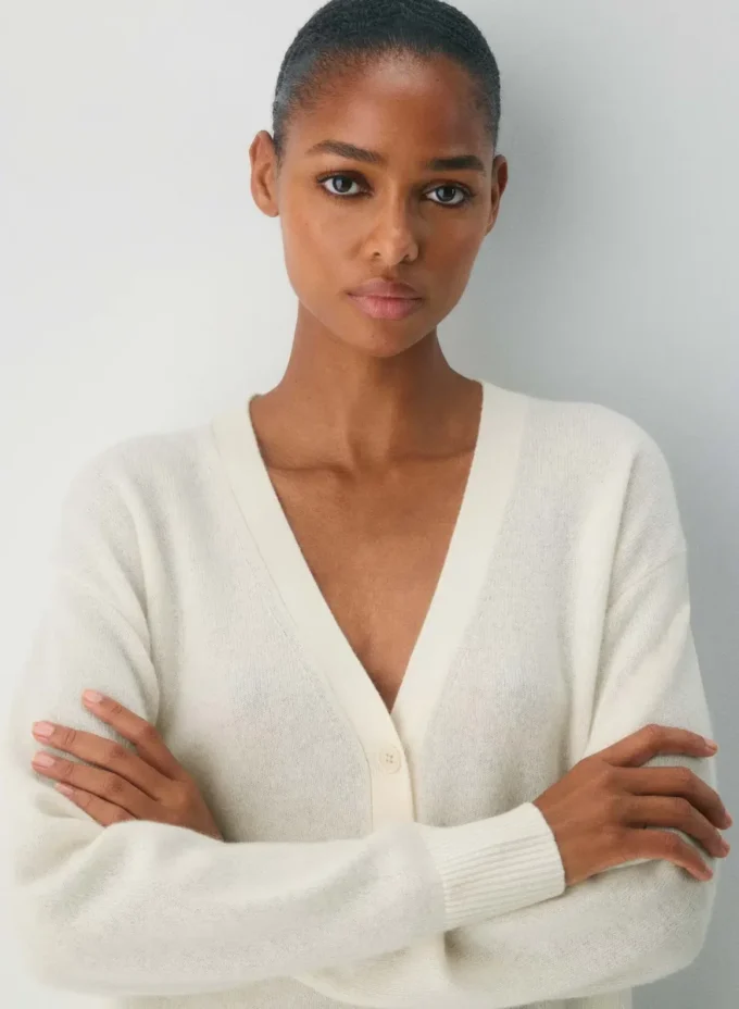 Feather Cashmere Relaxed V-neck Cardigan Feather Cashmere Relaxed V-neck Cardigan