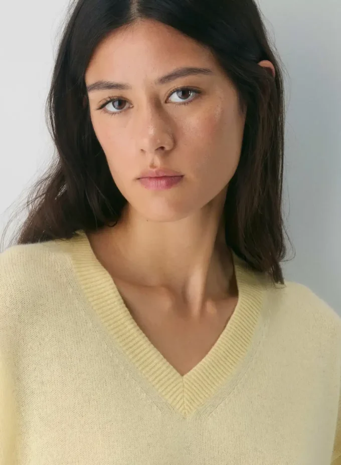 Feather Cashmere Relaxed V-neck Sweater