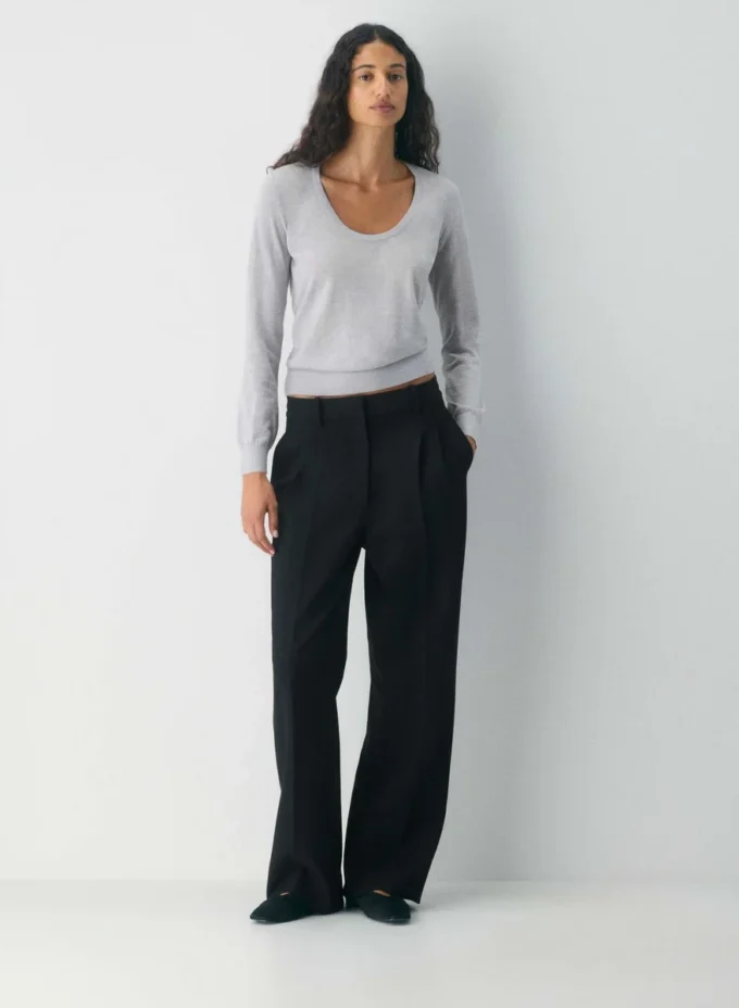 Fine Merino Wool Scoopneck Sweater