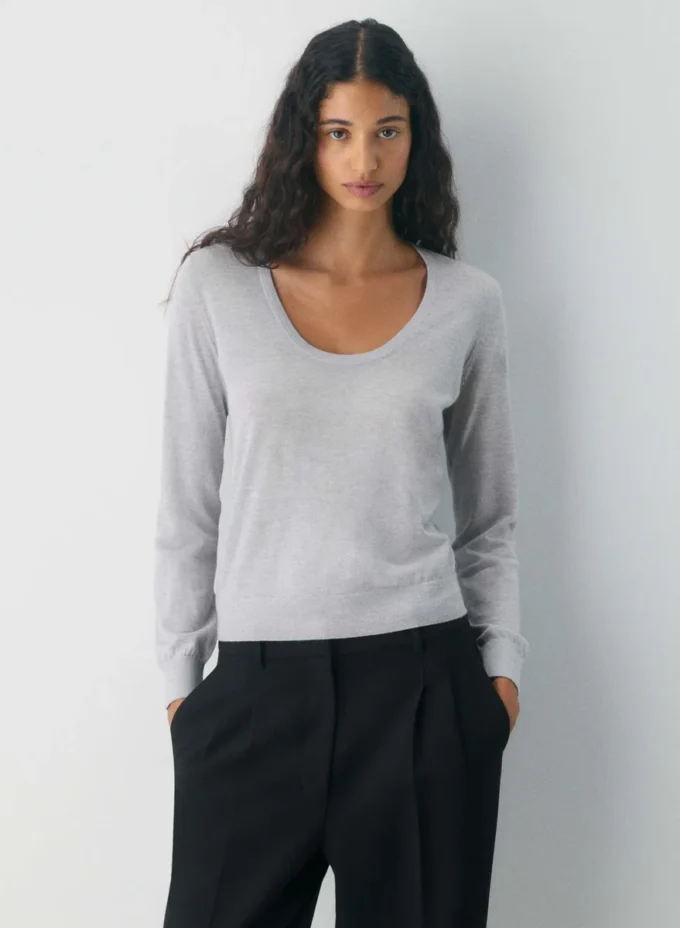 Fine Merino Wool Scoopneck Sweater