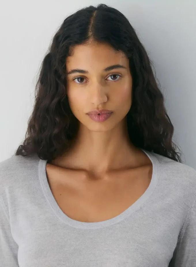 Fine Merino Wool Scoopneck Sweater