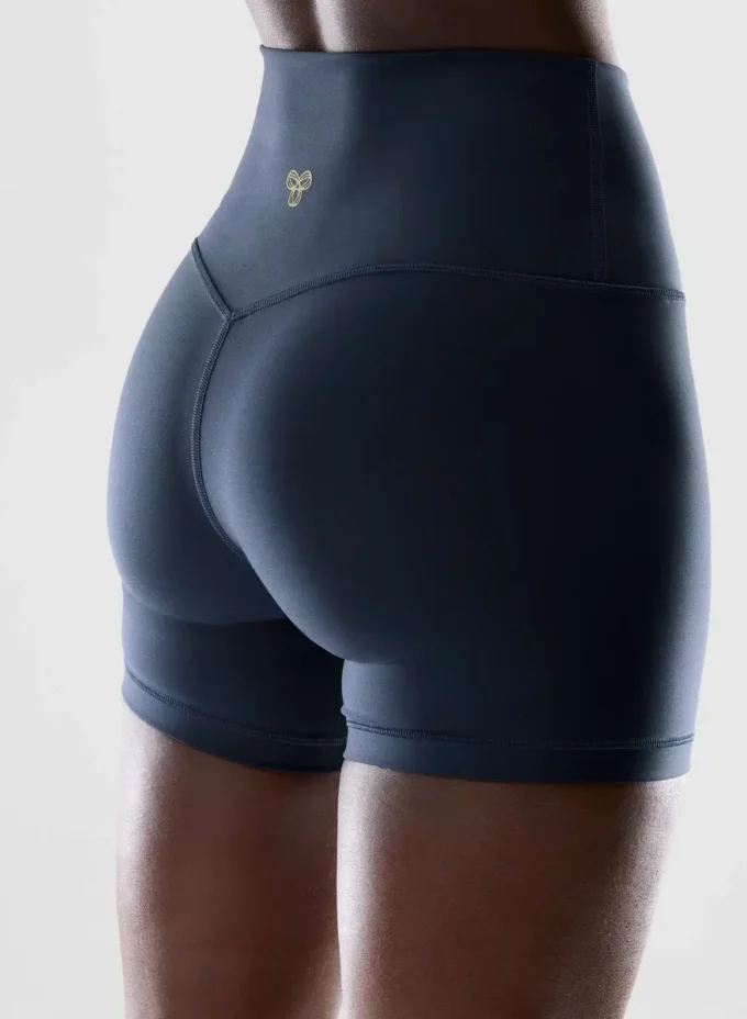 GloTone™ Cheeky Infinite Hi-Rise 5″ Short GloTone™ Cheeky Infinite Hi-Rise 5″ Short