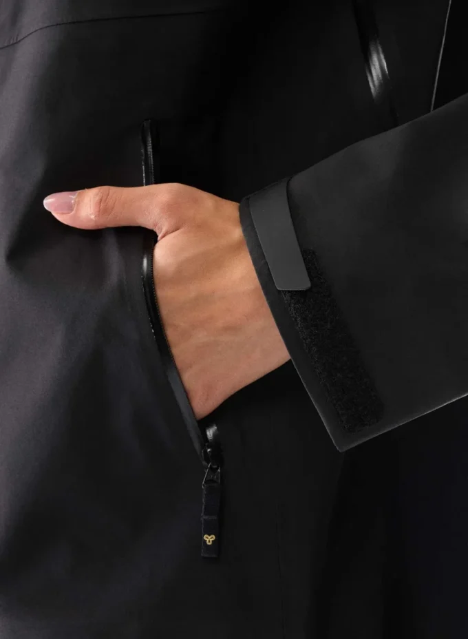 GORE-TEX® Factor Jacket