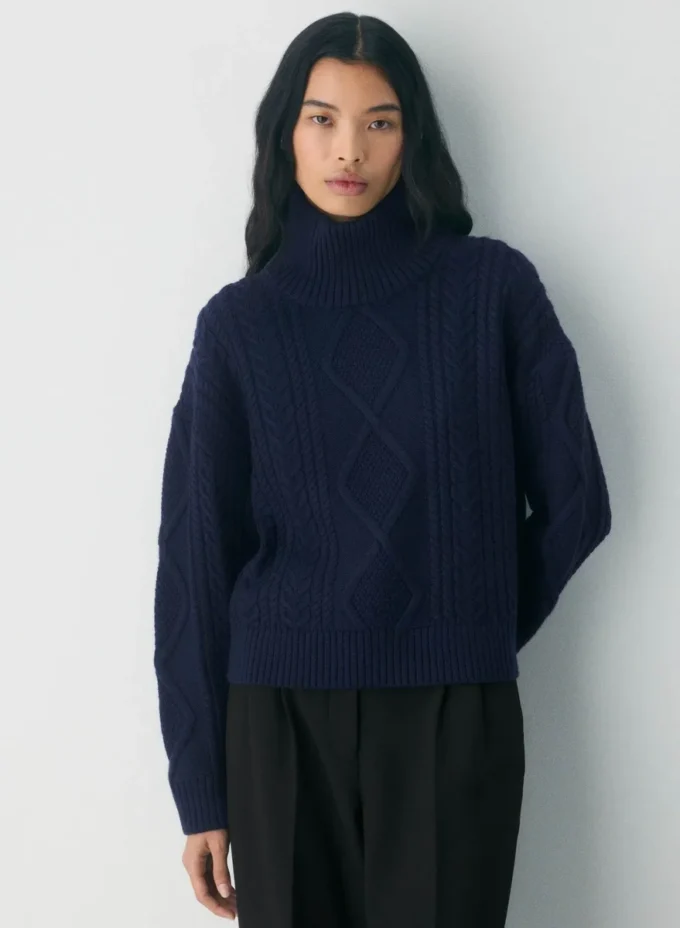 Heritage Knit Merino Wool Hi-hip Turtleneck Heritage Knit Merino Wool Hi-hip Turtleneck