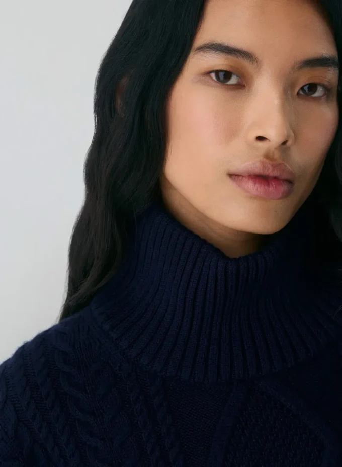 Heritage Knit Merino Wool Hi-hip Turtleneck Heritage Knit Merino Wool Hi-hip Turtleneck