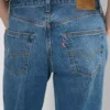 Levi’s 501 ’90s Lightweight Jean Levi’s 501 ’90s Lightweight Jean