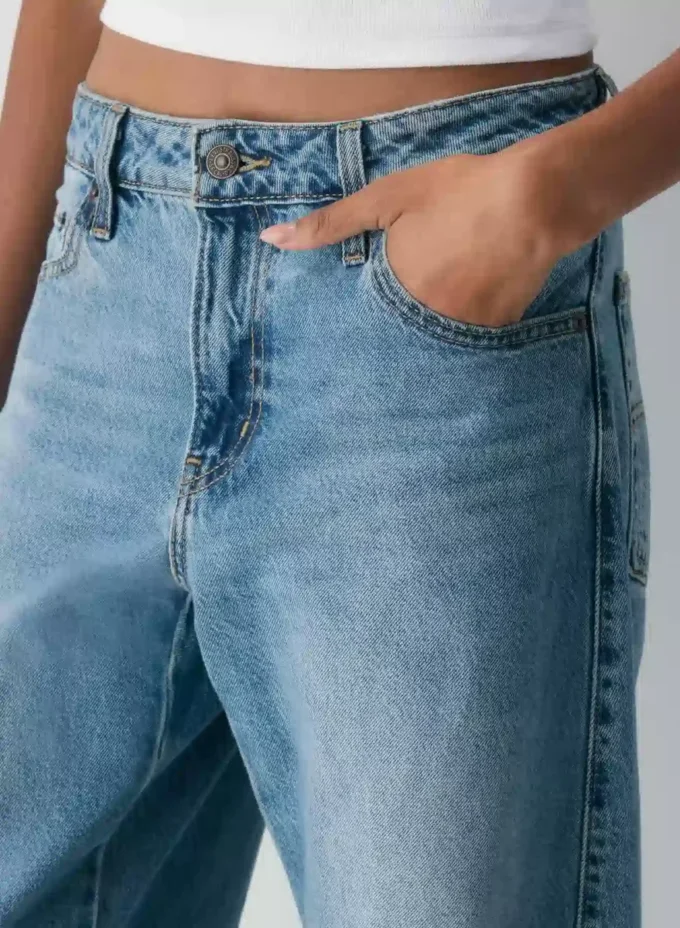 Levi’s Baggy Dad Barrel Jean Levi’s Baggy Dad Barrel Jean