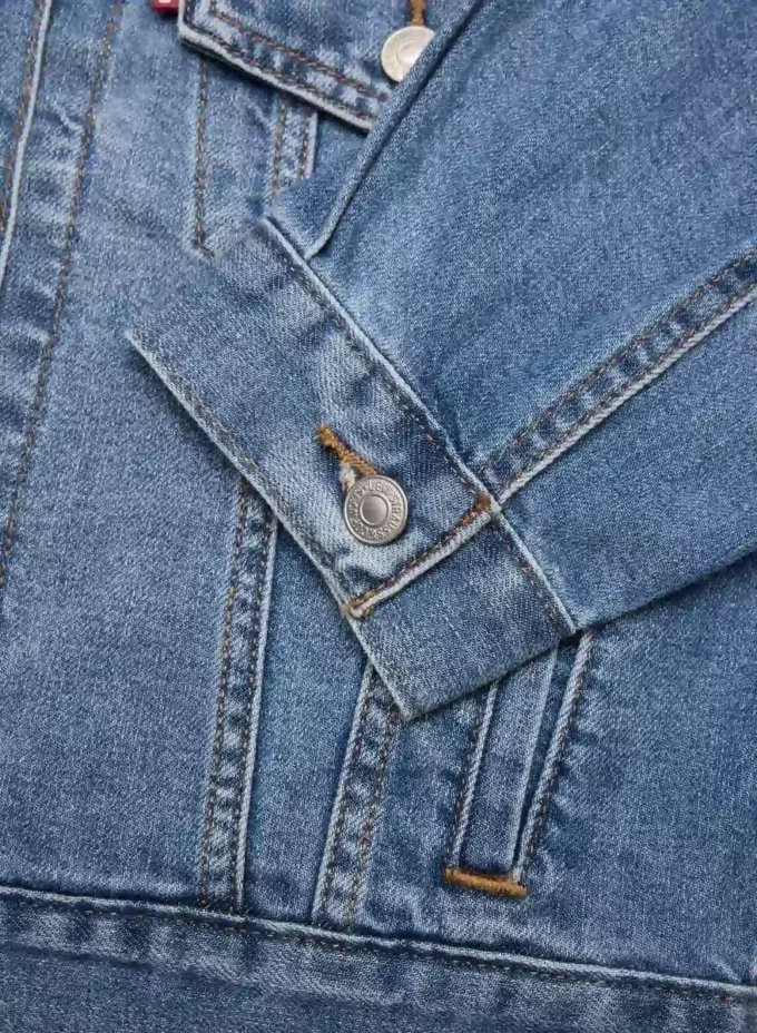 Levi’s Shrunken ’90s Trucker Jacket Levi’s Shrunken ’90s Trucker Jacket