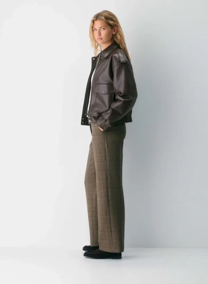 New Agency Curve-Fit Pant – (Re)ssential New Agency Curve-Fit Pant – (Re)ssential