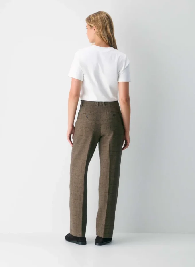 New Agency Curve-Fit Pant – (Re)ssential New Agency Curve-Fit Pant – (Re)ssential
