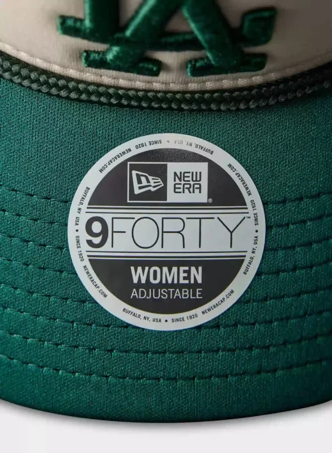 New Era Los Angeles Dodgers 9FORTY Rope Trucker Hat