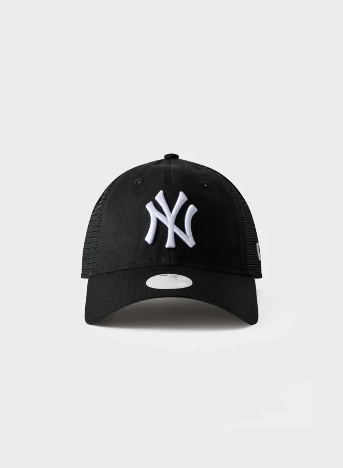 New Era New York Yankees 9TWENTY Trucker Hat