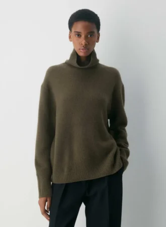 Plush Cashmere Oversized Turtleneck