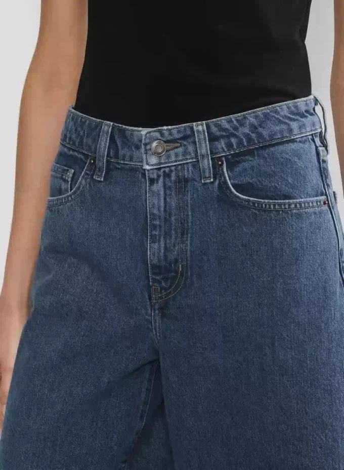 Publicity Below-knee Denim Short Publicity Below-knee Denim Short